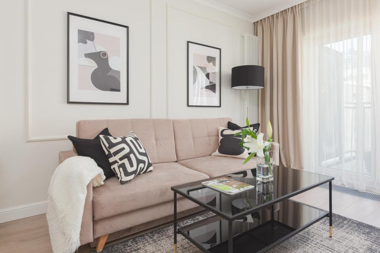 Mennica Residence Central Apartment By Renters Prestige Варшава Экстерьер фото