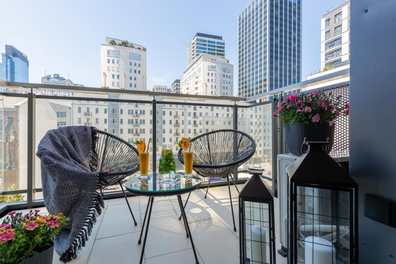 Mennica Residence Central Apartment By Renters Prestige Варшава Экстерьер фото