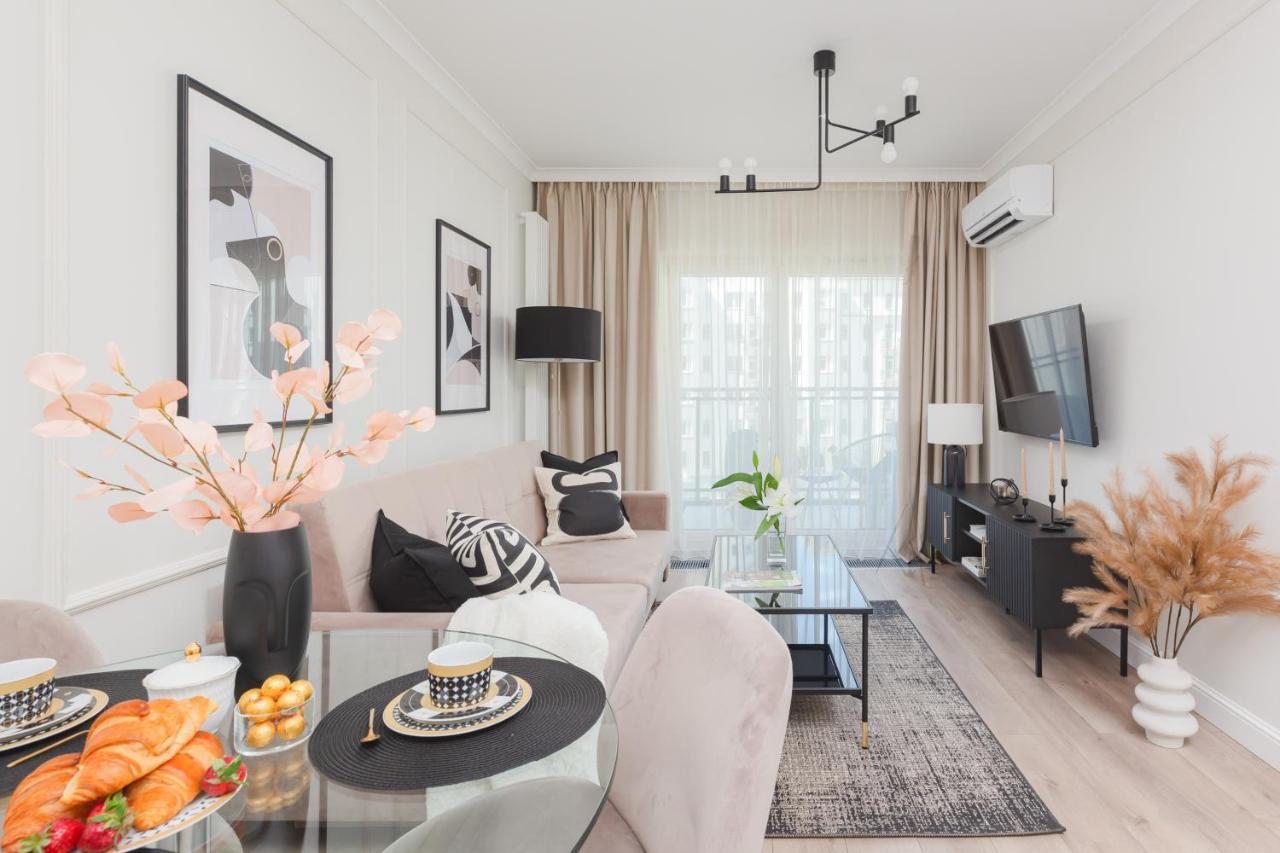 Mennica Residence Central Apartment By Renters Prestige Варшава Экстерьер фото